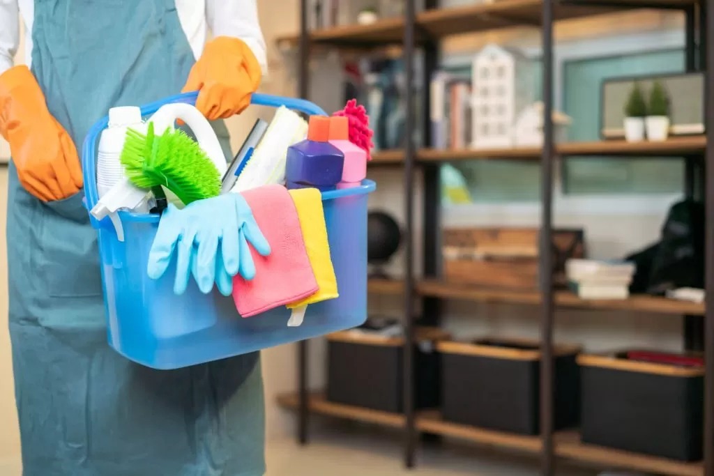 Residential & Commercial Cleaning Services